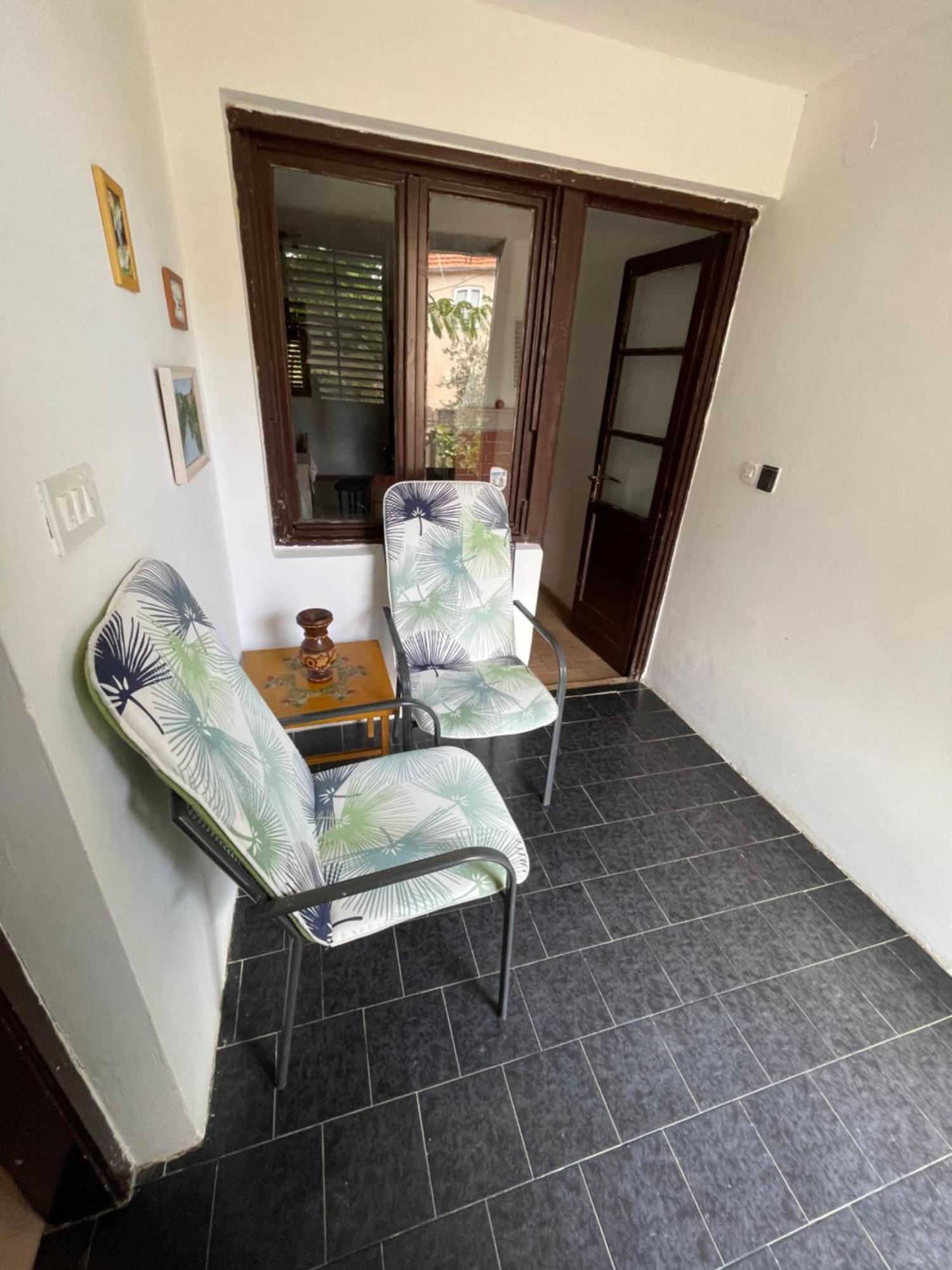 Apartment Zola Gornji Karin Exterior photo